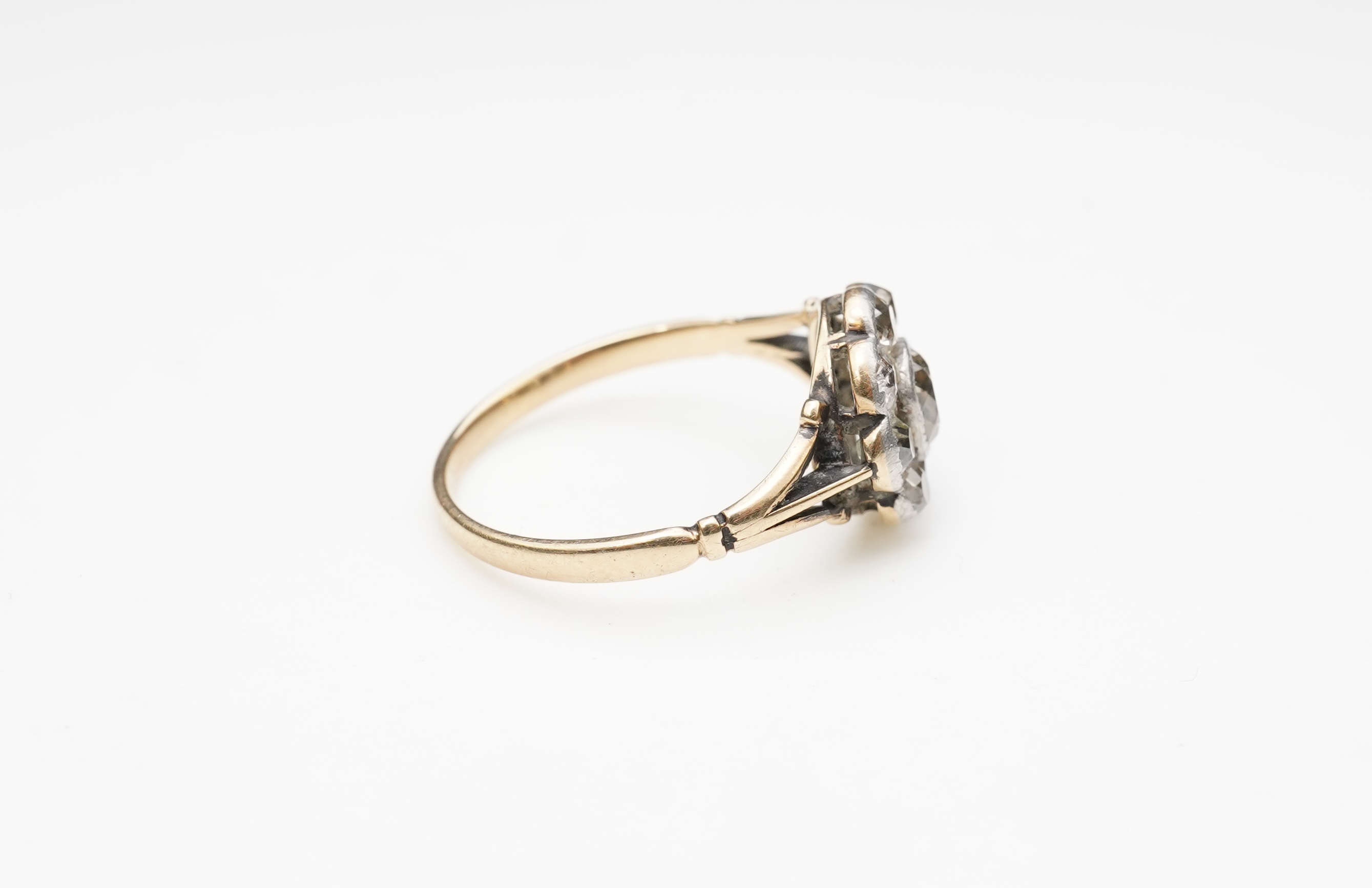 A diamond cluster ring, early 20th century
